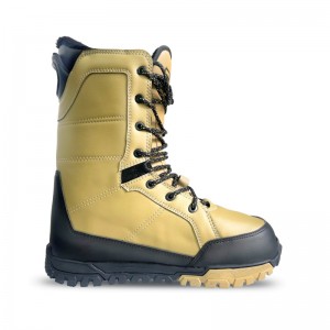 Mid tube snowmobile boots