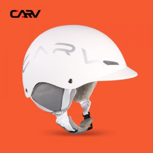 Kask narciarski